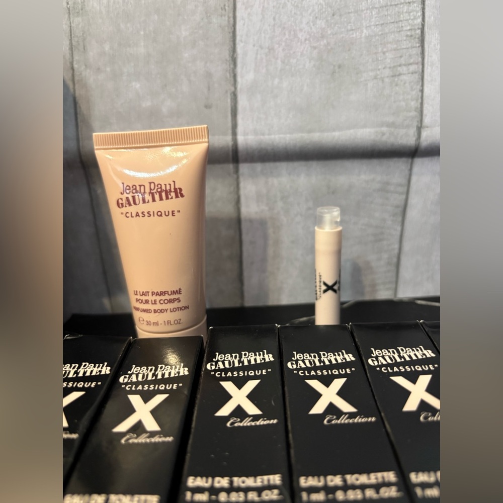 Jean Paul Gaultier Classique X for Women samplers and lotion